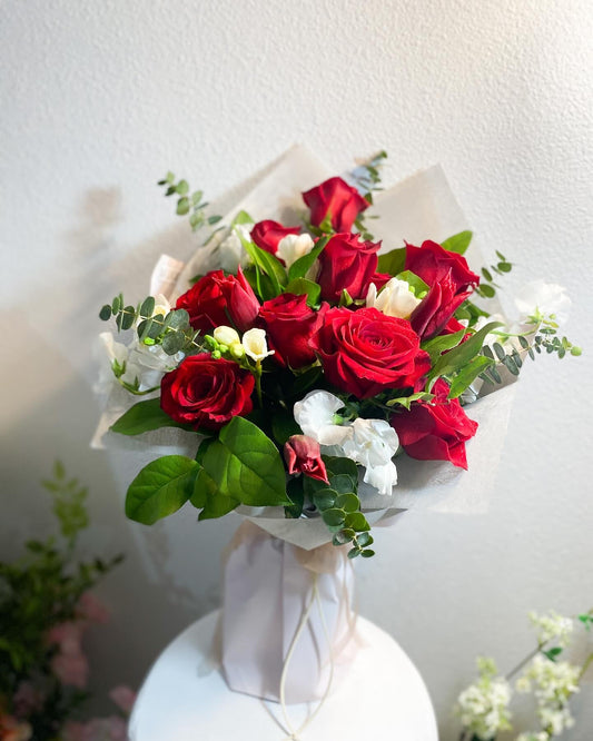 Handmade bouquet of roses